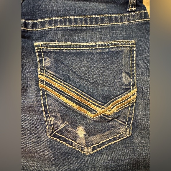 BKE Tyler Straight Leg Stretch Distressed Jeans - Picture 6 of 8